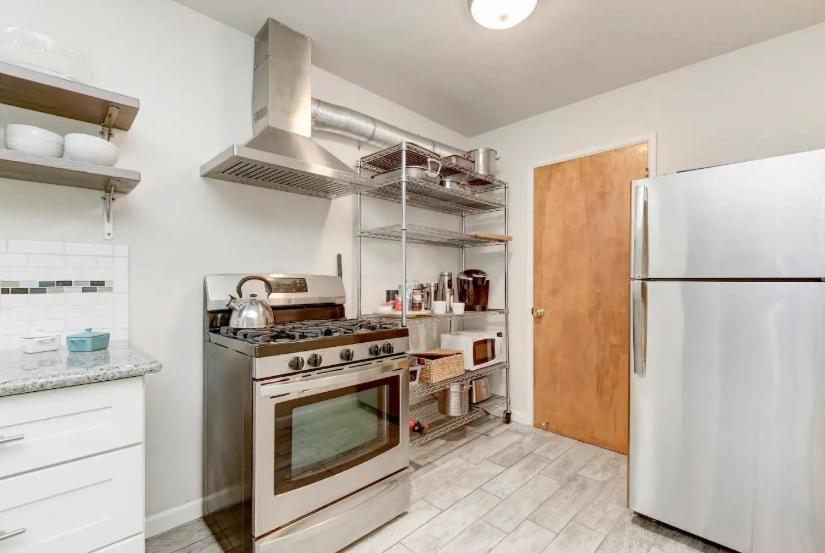 Perla D'Italia -1Br- Free Driveway Parking -1 Car Apartment San Diego Bagian luar foto